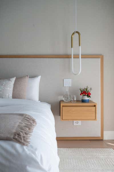  Scandinavian Beach Style Apartment Bedroom. Edgewater Penthouse by Atelier Roy-Heckl.