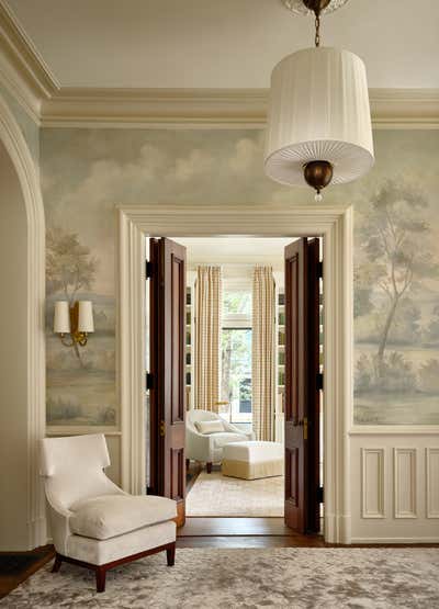  Family Home Entry and Hall. Gallerist's Residence by Lisa Tharp Design.