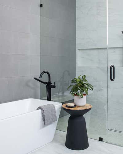  Contemporary Modern Beach House Bathroom. 25th Street by LH.Designs.