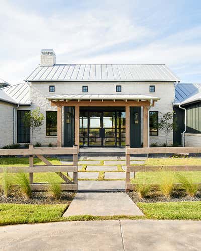  Country Western Family Home Exterior. Texas by LH.Designs.