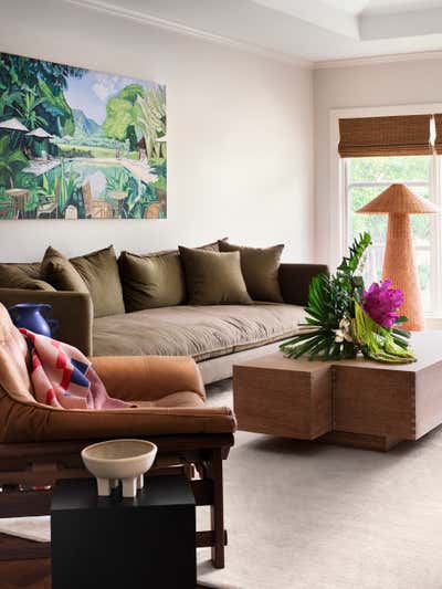  Tropical Living Room. Greenway Parks by Garza Interiors.