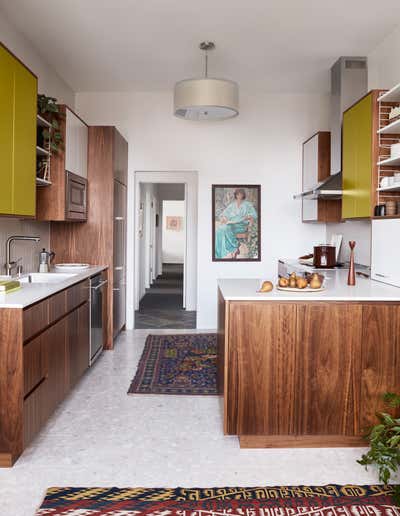  Mid-Century Modern Apartment Kitchen. San Francisco Eichler by Form + Field .
