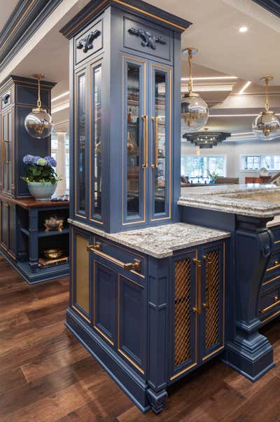  Traditional Bar and Game Room. Oconomowoc Lake: Lower Level Bar by Pedro Lima Interiors LLC.