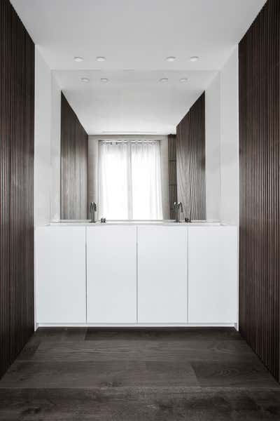  Mediterranean Scandinavian Apartment Bathroom. Alcalá by OOAA Arquitectura.