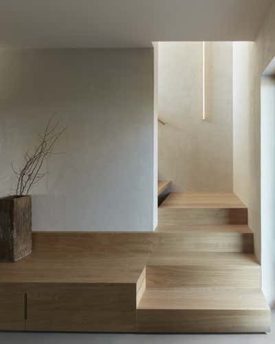  Minimalist Entry and Hall. A Minimalistic Family Sanctuary by .PEAM.