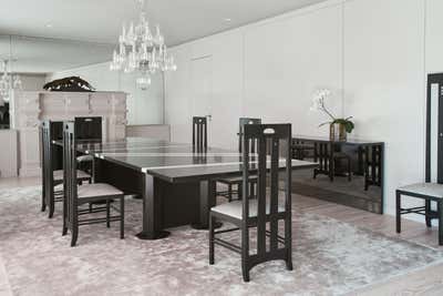 Contemporary Dining Room. Private Resindence by Marcelo Lucini Studio.