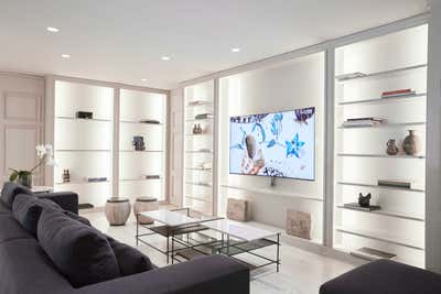  Contemporary Family Home Living Room. Private Resindence by Marcelo Lucini Studio.