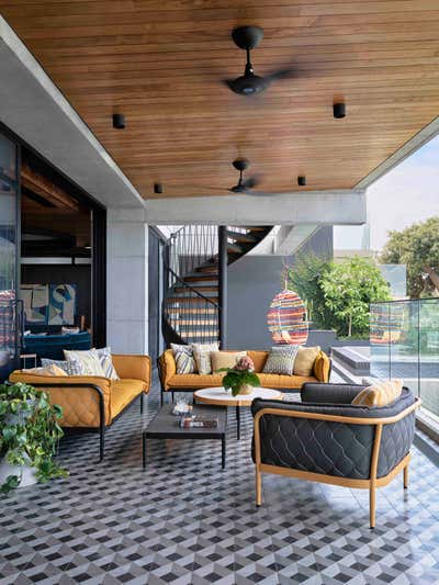  Mid-Century Modern Family Home Patio and Deck. Kyle Bay House by Greg Natale.