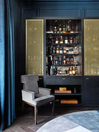  Traditional Family Home Bar and Game Room. Ashfield House by Greg Natale.