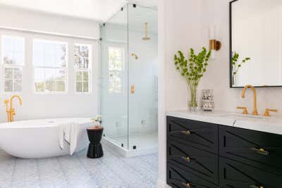  Mid-Century Modern Beach House Bathroom. SoCal Living by Mehditash Design LLC.