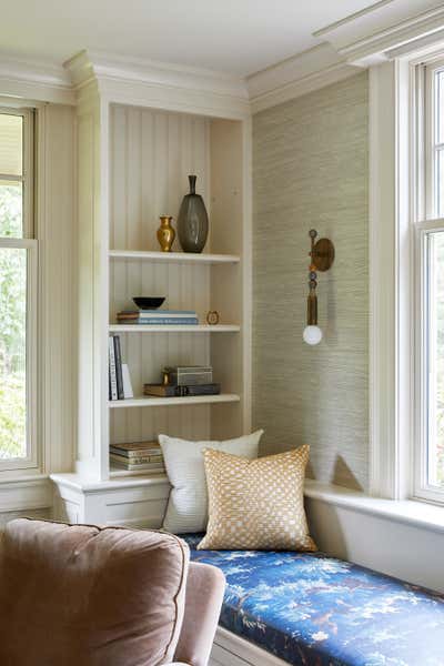 Transitional Living Room. Greenwich by Rachel Sloane Interiors.