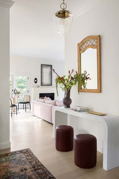 Transitional Living Room. Scarsdale I by Rachel Sloane Interiors.