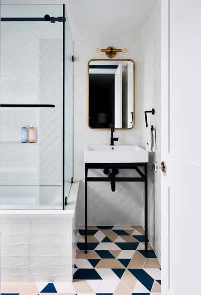 Transitional Family Home Bathroom. Martha's Vineyard by Eclectic Home.