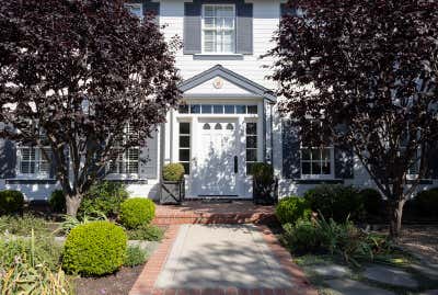  Transitional Country House Exterior. Ranch Home by Yvonne Design Studio.