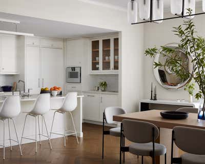  Contemporary Mid-Century Modern Apartment Open Plan. Upper West Side Pied-à-terre by Studio AK.