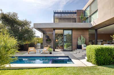  Modern Family Home Patio and Deck. Mar Vista by Jen Samson Design.