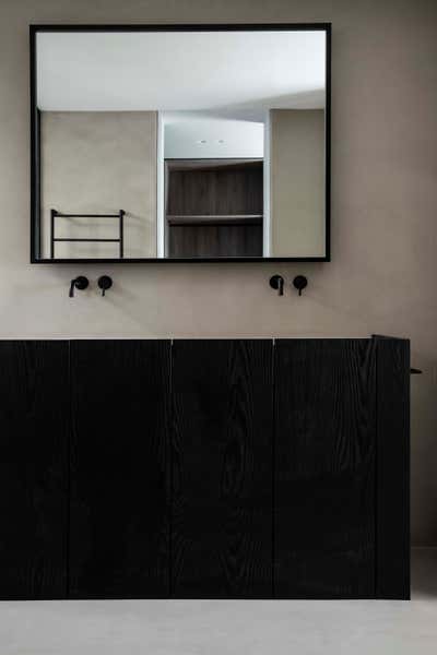  Contemporary Family Home Bathroom. Lentisco by Estudio Gomez Garay.