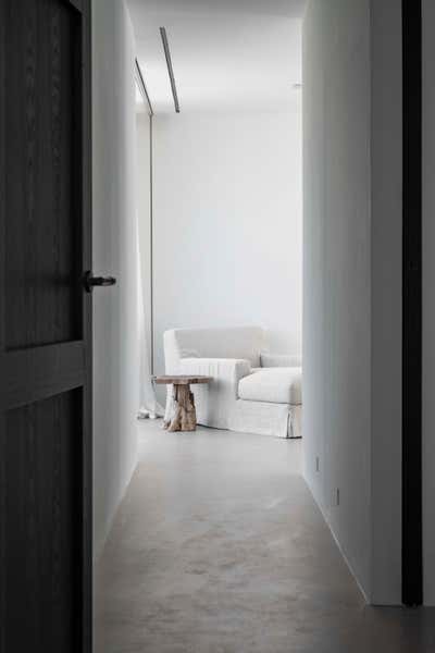 Contemporary Bedroom. Lentisco by Estudio Gomez Garay.