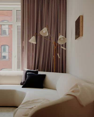  Minimalist Family Home Living Room. Tribeca Pied-à-Terre by Jae Joo Designs.