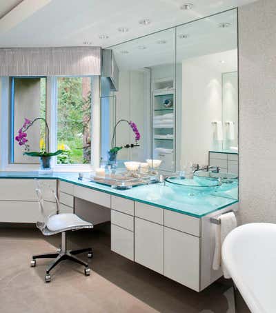  Contemporary Vacation Home Bathroom. Vail Getaway  by Mary Anne Smiley Interiors LLC.