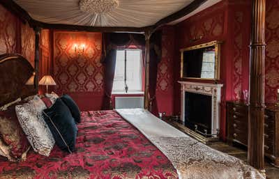  English Country Bedroom. Georgian Revival by Haysey Design & Consultancy.