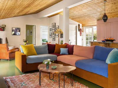  Beach House Living Room. Paradise Cove II by Reath Design.