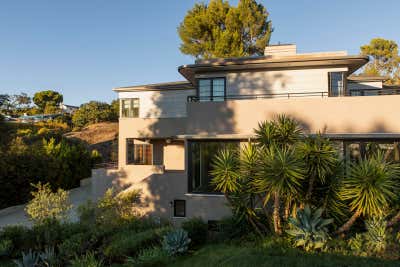  Modern Art Deco Family Home Exterior. Mulholland by Reath Design.