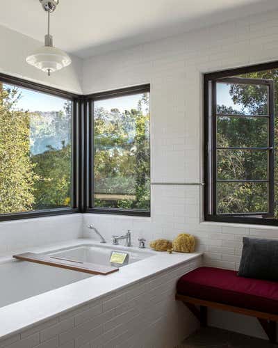  Modern Family Home Bathroom. Mulholland by Reath Design.