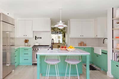  Beach Style Cottage Family Home Kitchen. Sunset Park by Burnham Design.