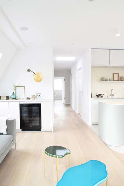  Contemporary Family Home Living Room. INTERIOR DESIGN: Penthouse by AGNES MORGUET Interior Art & Design.