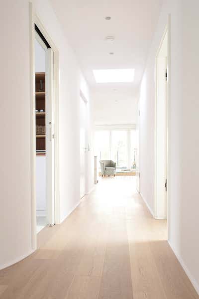  Minimalist Contemporary Family Home Entry and Hall. INTERIOR DESIGN: Penthouse by AGNES MORGUET Interior Art & Design.
