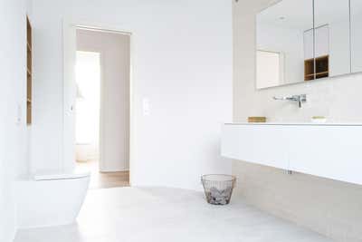  Minimalist Contemporary Family Home Bathroom. INTERIOR DESIGN: Penthouse by AGNES MORGUET Interior Art & Design.