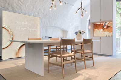  Contemporary Retail Meeting Room. INTERIOR / GRAPHIC DESIGN: Mimo's Rings by AGNES MORGUET Interior Art & Design.