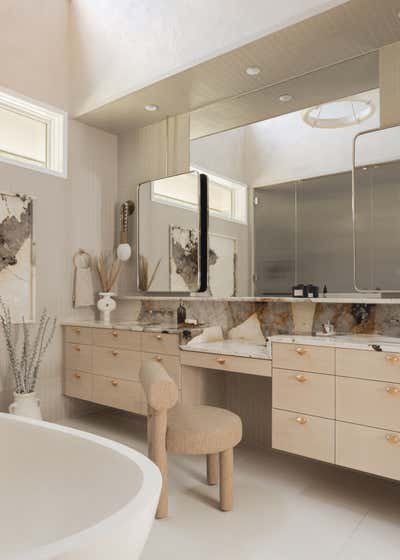  Modern Family Home Bathroom. SUITE DREAMS by Parini.
