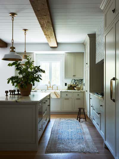  Eclectic Family Home Kitchen. Somers Colonial by JM Foundarie.