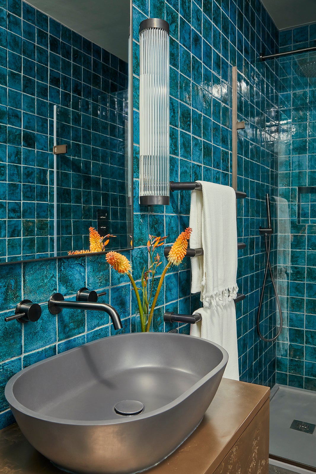 Moroccan bathroom 2024