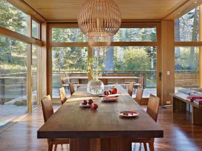  Modern Organic Vacation Home Dining Room. The Crow's Nest Residence by BCV Architecture + Interiors.