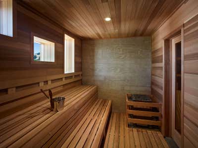  Organic Vacation Home Bathroom. The Crow's Nest Residence by BCV Architecture + Interiors.