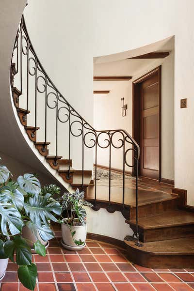  Art Nouveau Entry and Hall. Pacific Northwest Tudor by Jessica Helgerson Interior Design.