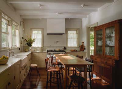  Country Family Home Kitchen. Iowa City House by Jessica Helgerson Interior Design.