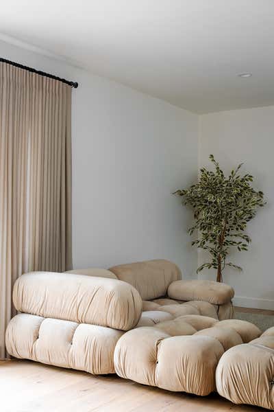  Eclectic Living Room. San Gabriel Bungalow by LVR - Studios.