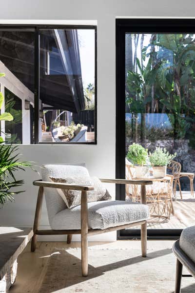  Beach House Living Room. Eugenie Avenue  by Imparfait Design Studio.