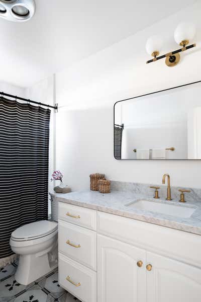  Modern Beach House Bathroom. Eugenie Avenue  by Imparfait Design Studio.