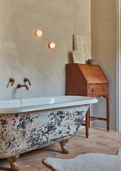  Contemporary Organic Bathroom. Entrada by Aker Interiors.
