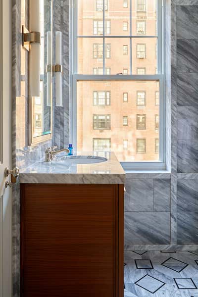  Apartment Bathroom. Sutton Place Residence by Area Interior Design.