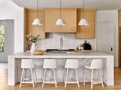 Modern Family Home Kitchen. Emily's House by Chango & Co..