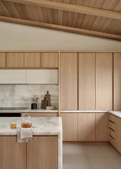  Modern Kitchen. Long Island Seaside by Chango & Co..
