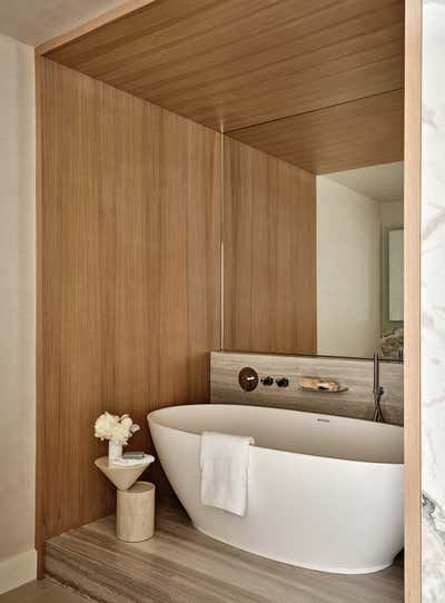  Modern Bathroom. Long Island Seaside by Chango & Co..