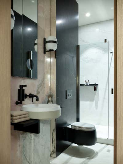  Contemporary Apartment Bathroom. Flowing walls by Lighthouse SRL.