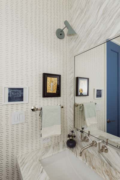  Mid-Century Modern Apartment Bathroom. Gramercy by NINA CARBONE inc.